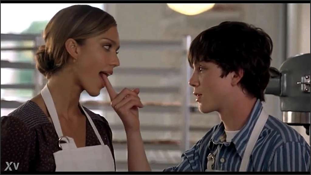 Jessica Alba mit Farbe und probiert Arschsex aus