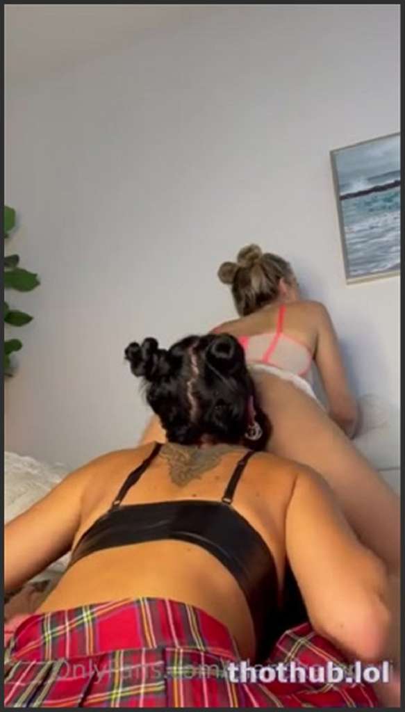 Elena Kamperi nach feuchtem Blowjob mit Fick belohnt