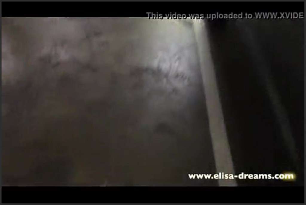 Parkplatz Sex hart in den Mund gefickt